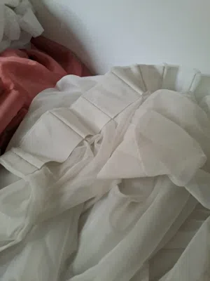 برادي شيفون و قماش بحالة ممتازة للبيع