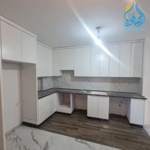 شقه جديده مميزة للايجار عين مصباح قرب عفاف مول