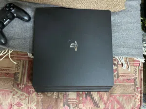 PlayStation 4 pro 1000gb