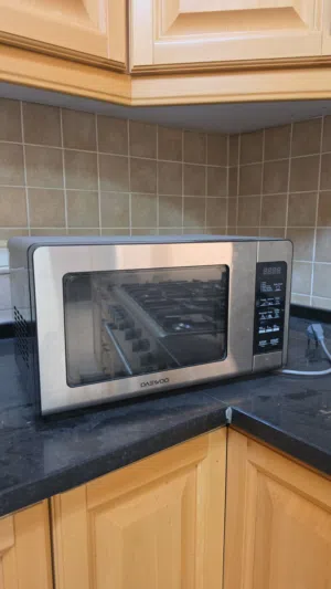 Daewoo 0 - 19 Liters Microwave in Amman
