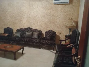 صالون استقبال الحالة شبه جديد في حالة ممتازة