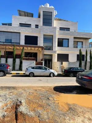 200 m2 3 Bedrooms Apartments for Rent in Amman Jubaiha