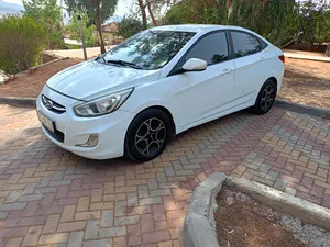 hyundai-accent