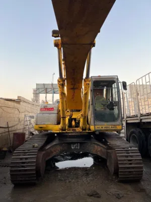 Excavator New Holland Kobelco 385