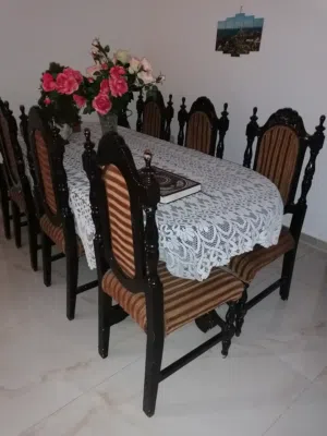 طاوله سفره خشب زان 8 كراسي للبيع