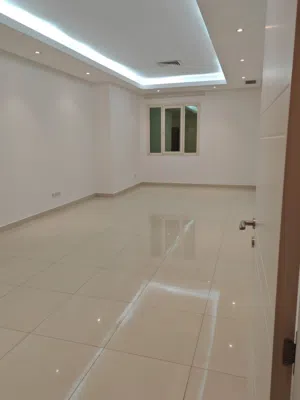 للايجار شقه 3 غرف نوم بحطين