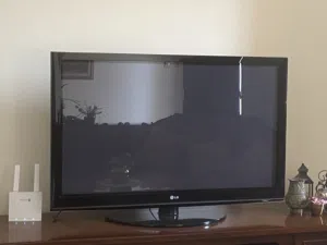 شاشة LG ممتازة للبيع