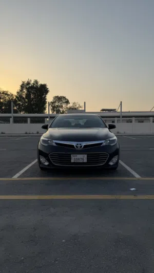 Used Toyota Avalon in Dubai