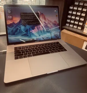 Apple MacBook Pro