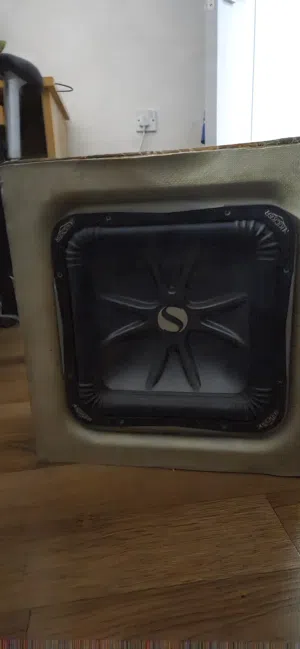 kicker sub woofer