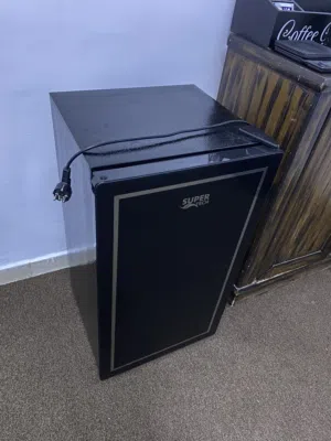 ثلاجه ميني للبيع