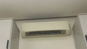 مكيف بايسونك نظيف واموره طيبه مركب ع جدار افحص تبريده واذا عجبك خذه بسعر مغري 60نهايه تواصل واتساب