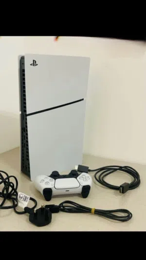 بلايستيشن 5 ديجيتال سليمslim PS5-سوني مع الكرتون وجميع ملحقاتها السعر185ریالقابل للتفاوض يوجد توصيل