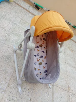 عربايه اطفال وسرير