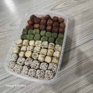 تمر بنكهات مختلفة