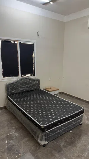 اثاث شبه جديد للييع