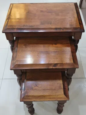 طاولات جانبية عدد3