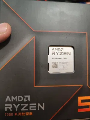 للبيع معالج Ryzen 5 7600X