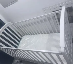 سرير اطفال