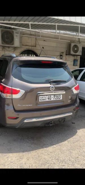 سيارة نيسان باثفايندر