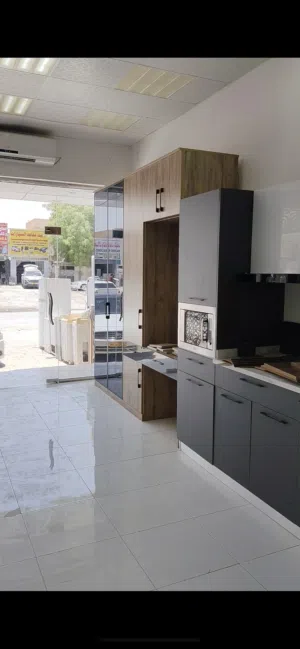 معرض جاهز للبيع