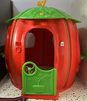 كوخ بلاستيك