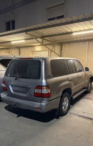 Used Toyota Land Cruiser in Mubarak Al-Kabeer