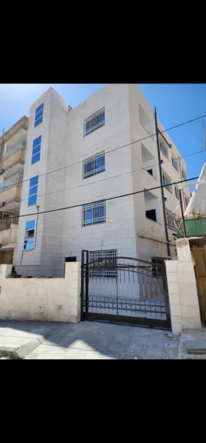 135 m2 3 Bedrooms Apartments for Rent in Zarqa Al Zarqa Al Jadeedeh