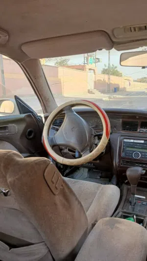 Used Toyota Crown in Basra