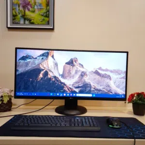 34 Samsung monitors for sale  in Al Batinah
