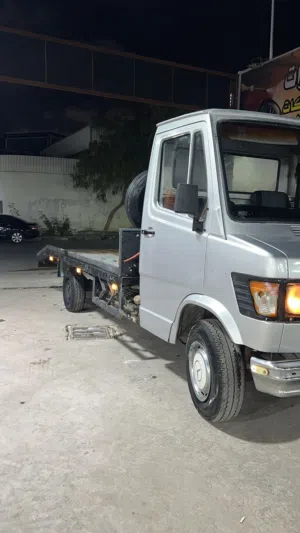 مرسيدس ساحبة أمورها طيبة ما تشكي من شيء محرك 54 ربي يبارك قيادة ممتازة