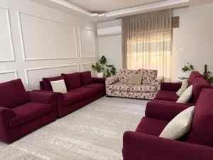 طقم كنب 9 مقاعد ، لون مميز للبيع