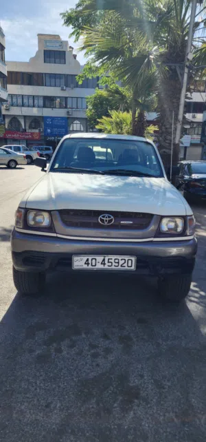 Used Toyota Hilux in Zarqa