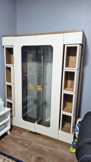 فضيه / بوفيه غرفة طعام للبيع