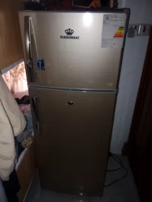 ثلاجه صغيره البيع بيه ليك فقط