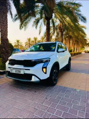Rent Kia Sonet 2024 in Dubai تأجير كيا سونيت 2024 في دبي