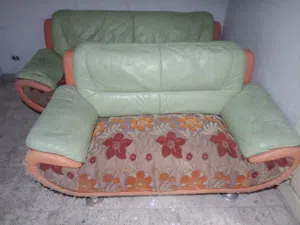 كنب مودرن جلد طبيعي استعمال خفيف صناعة اندونسيا