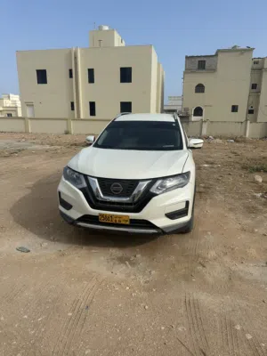 نيسان روج 2018