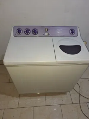 غساله توشيبا 5كيلو الحاله فوق الممتازه  البيع لدواعي السفر