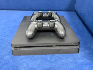 PS4 Jailbroken with 2 controllers