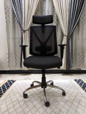 كرسي مكتبي اسود فاخر للبيع  فخامة و هيبه [ اقرأ الوصف ]