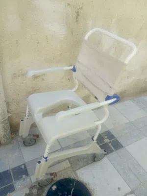 مستلزمات عناية بكبار السن
