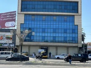 بناية تجارية  للبيع في حي الجامعة