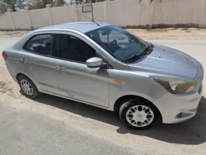 Ford Figo 2016, silver