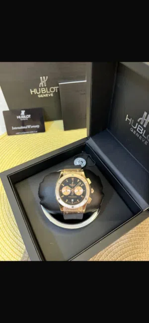 ساعة هوبلوت ربر فخمة جدا بطاري ب35 دينار