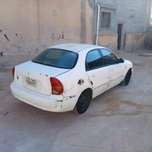 دايو لانوس 2002