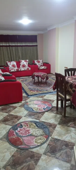شقة مفروشة 3غرف فرش كامل 2 مكيف ب 9000 فيصل المطبعة