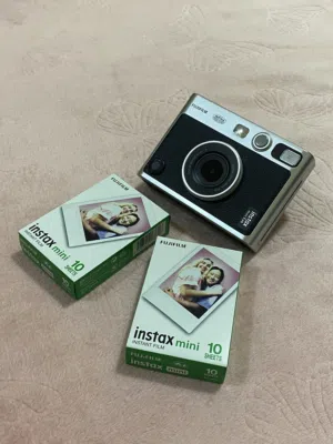 Fujifilm Instax Mini EVO Hybrid Instant Camera with 2 packs - كاميرا انستاكس ميني ايفو هايبرد فورية
