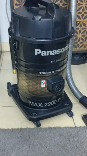 للبيع مكنسة مستخدمة نوع بنسونك