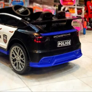 سيارة اطفال